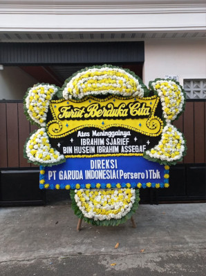 Papan Bunga Duka di Cisurat