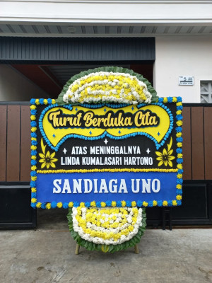 Papan Bunga Duka di Cisurat