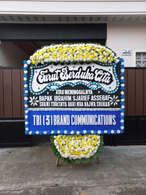 Papan Bunga Duka di Cisurat